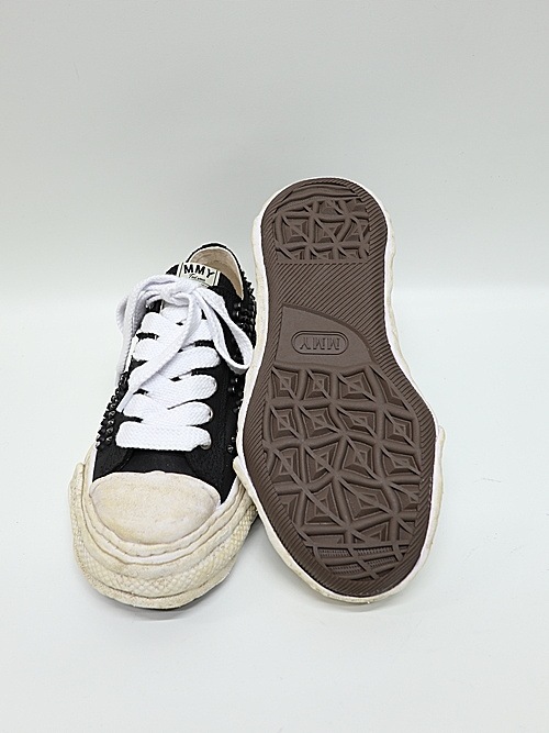 Maison MIHARA YASUHIRO��PETERSON 23 /Original Sole Studded Paint Canvas Low-Top Sneaker/BLACK