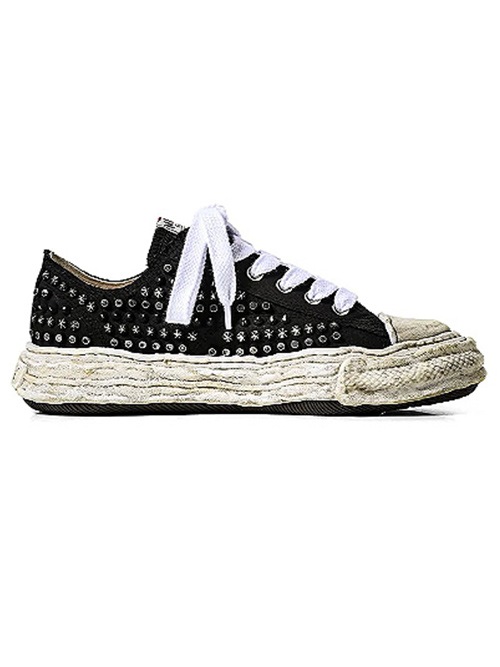 Maison MIHARA YASUHIRO��PETERSON 23 /Original Sole Studded Paint Canvas Low-Top Sneaker/BLACK
