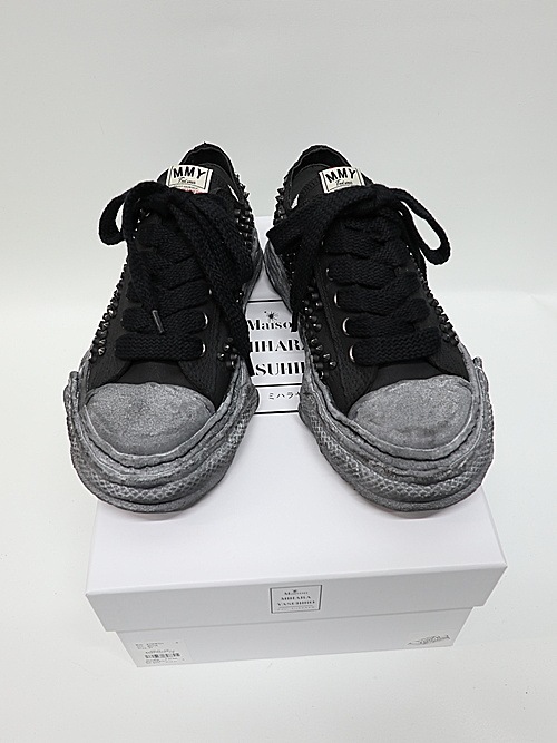 Maison MIHARA YASUHIROPETERSON 23 /Original Sole Studded Paint Canvas Low-Top Sneaker/BLK/BLK