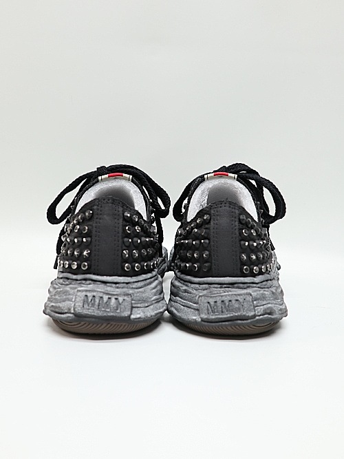 Maison MIHARA YASUHIROPETERSON 23 /Original Sole Studded Paint Canvas Low-Top Sneaker/BLK/BLK