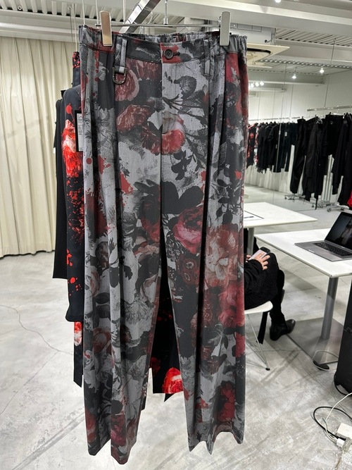 (ͽ���ʡ�5��6������ͽ��/kiryuyrik������奦����奦/Gray Flora Gabardine Wide Slacks/Gray