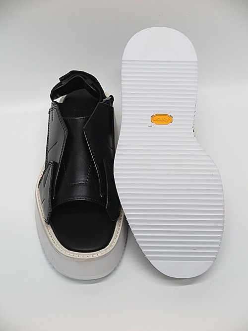 JULIUS����ꥦ��/COW SKIN FOOT WEAR/BK��WHT.
