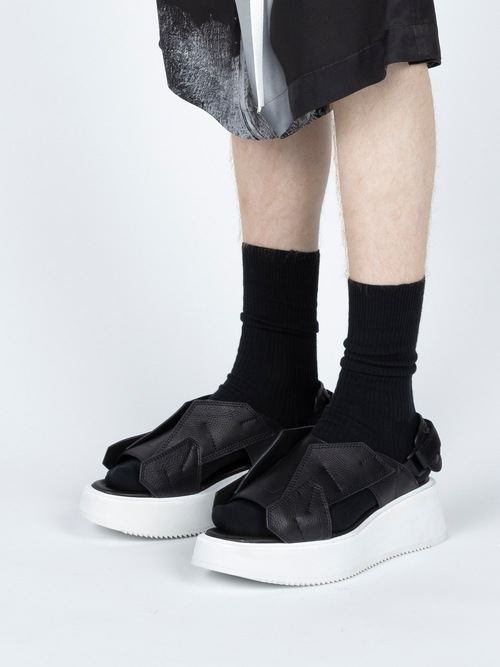 JULIUS����ꥦ��/COW SKIN FOOT WEAR/BK��WHT.