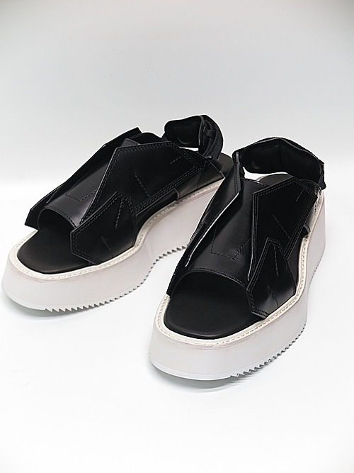 JULIUS����ꥦ��/COW SKIN FOOT WEAR/BK��WHT.