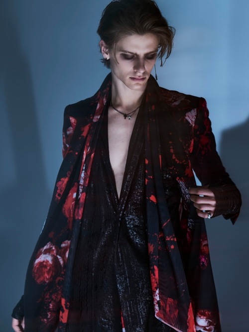 (ͽ���ʡ�5��6������ͽ��/kiryuyrik������奦����奦/Black Flora Gabardine Flare Jacket/Black