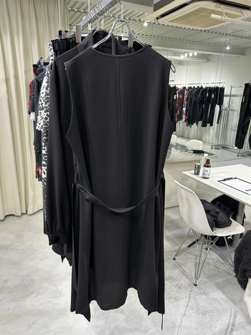 (ͽ���ʡ�5��6������ͽ��/kiryuyrik������奦����奦/Crape Long Flare Vest/Black