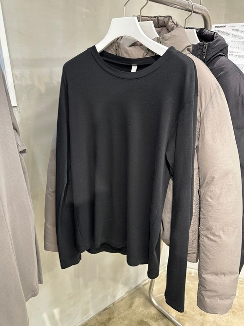 (ͽ���ʡ�7��8������ͽ��/ATTACHMENT�������å�����/BRUSHED YARN SMOOTH SLIM FIT L/S TEE/BLACK