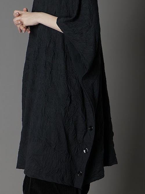 Ground Y�����饦��ɥ磻/CATHC WASHER WRINKLE JERSEY SIDE BUTTON SHORT SLEEVED T-SHIRT/BLACK