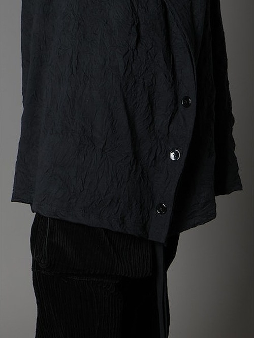 Ground Y�����饦��ɥ磻/CATHC WASHER WRINKLE JERSEY SIDE BUTTON SHORT SLEEVED T-SHIRT/BLACK