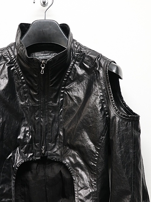 JULIUS����ꥦ��/LAMINATED CLOTH BLOUSON9/BLACK