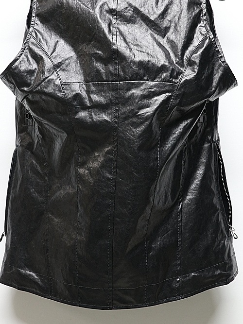JULIUS����ꥦ��/LAMINATED CLOTH VEST2/BLACK