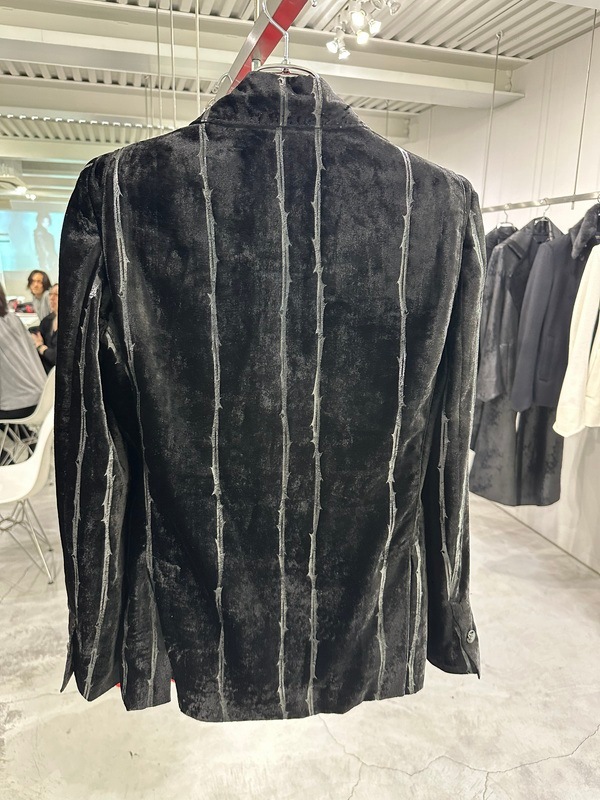 (ͽ���ʡ�10������11������ͽ��/kiryuyrik������奦����奦/TOGE Velvet Peaked Jacket/Black