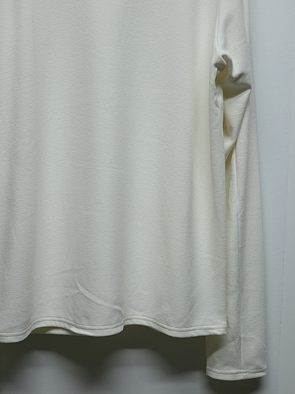 ATTACHMENT�������å�����/VI/PE SMOOTH ZIP-UP HIGHNECK L/S TEE/OFF WHITE