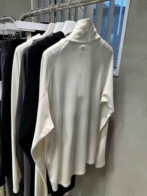 (ͽ���ʡ�8��9������ͽ��/ATTACHMENT�������å�����/VI/PE SMOOTH ZIP-UP HIGHNECK L/S TEE/OFF WHITE