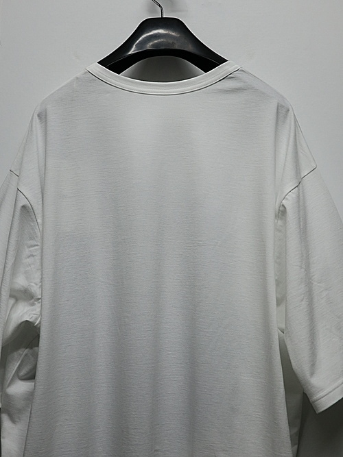 Ground Y�����饦��ɥ磻/JERSEY BLUE FLOWER+30-/COTTON JERSEY ROUND HEM JUMBO SHORT SLEEVED T/WHITE