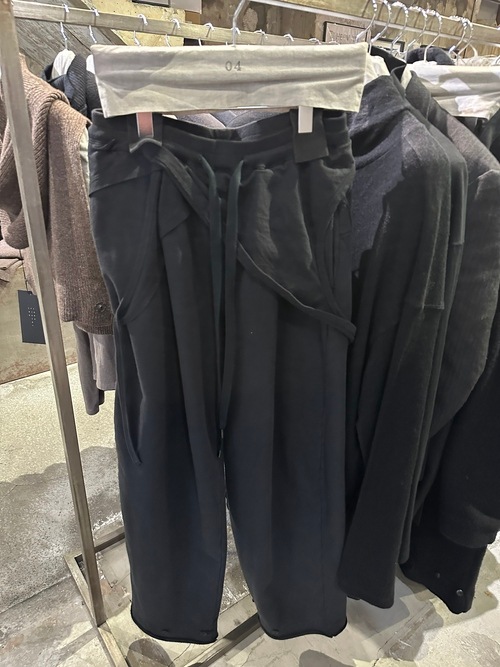 (ͽ���ʡ�8��9������ͽ��/The Viridi-anne���� ������ǥ�����/SWEAT WIDE PANTS/BLACK