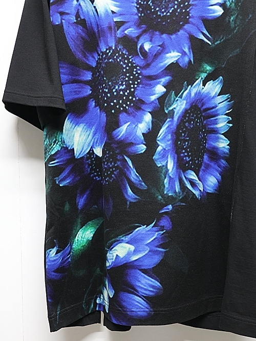 Ground Y�����饦��ɥ磻/JERSEY BLUE FLOWER+30-/COTTON JERSEY MIX T-SHIRT/BLACK