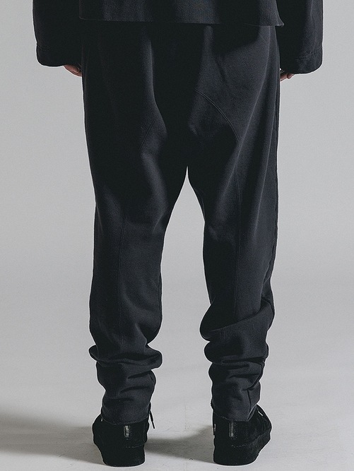 (ͽ���ʡ�8��9������ͽ��/The Viridi-anne���� ������ǥ�����/SWEAT TAPERED PANTS/BLACK