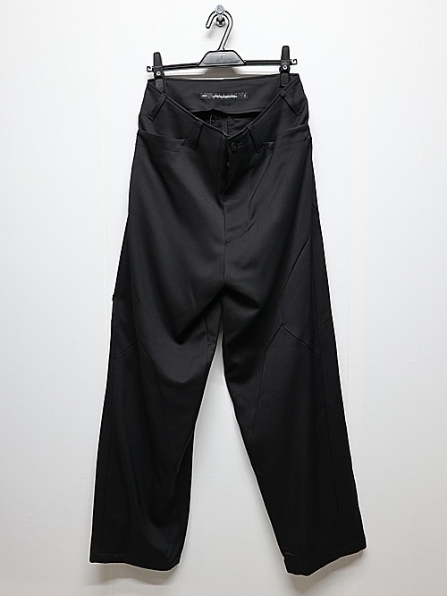 JULIUSꥦ/VISCOSE/WOOL TWILL TROUSERS1/BLACK
