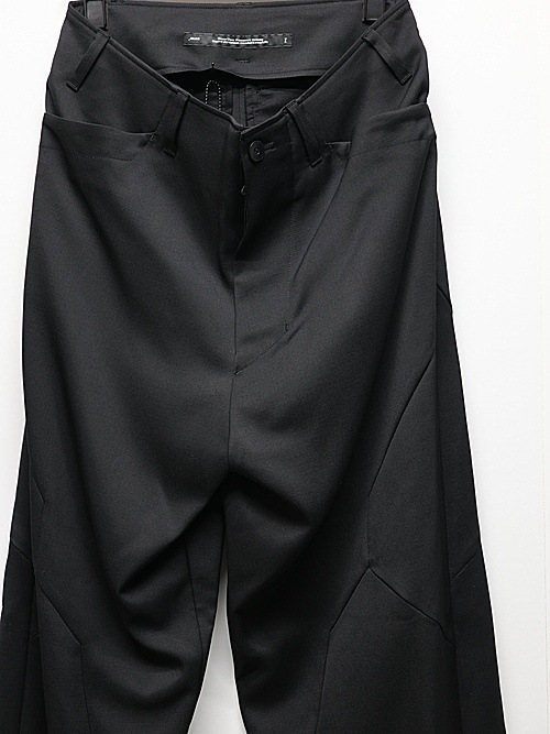 JULIUSꥦ/VISCOSE/WOOL TWILL TROUSERS1/BLACK