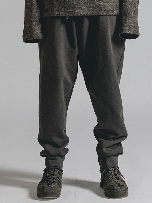 (ͽ���ʡ�8��9������ͽ��/The Viridi-anne���� ������ǥ�����/SWEAT TAPERED PANTS/GRAY