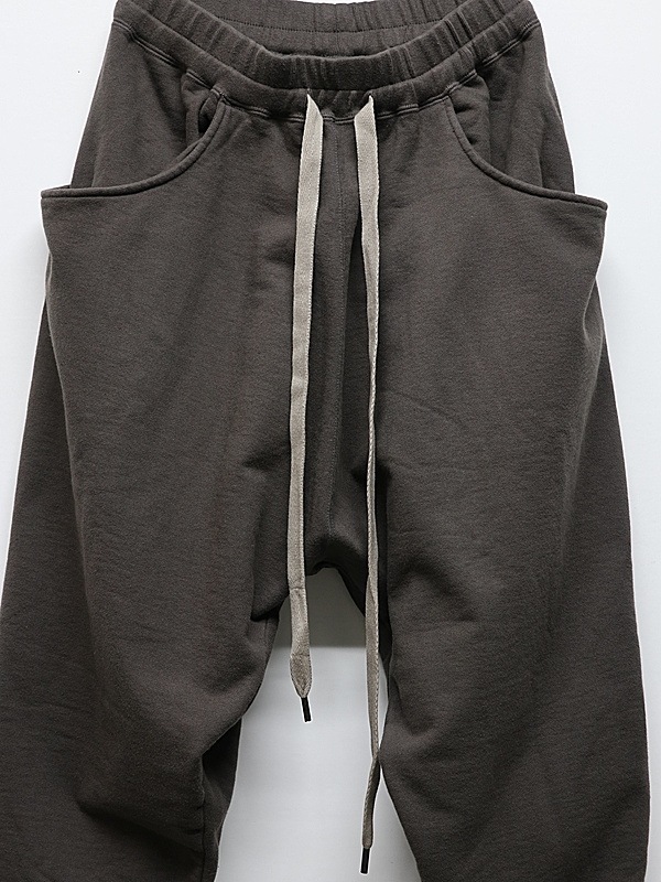 The Viridi-anne���� ������ǥ�����/SWEAT TAPERED PANTS/GRAY