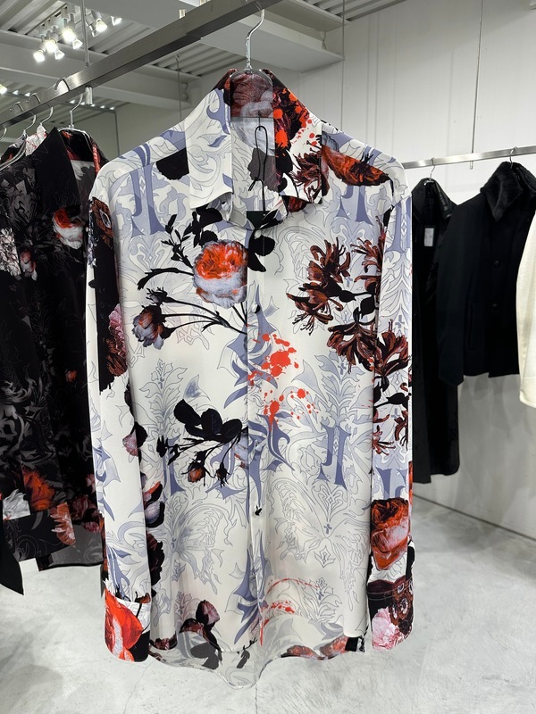 (ͽ���ʡ�10������11������ͽ��/kiryuyrik������奦����奦/Goth Flora Shirt/White