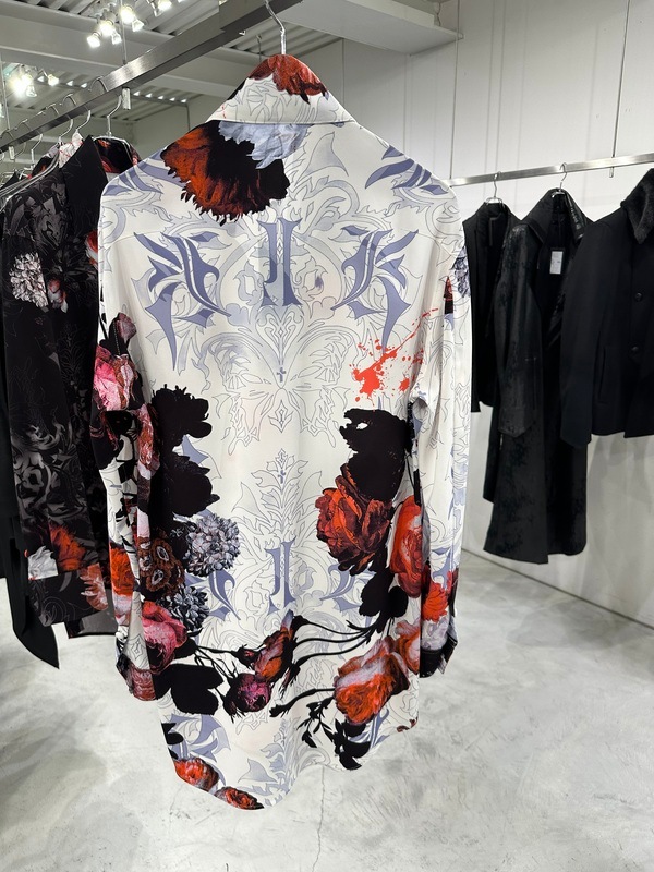 (ͽ���ʡ�10������11������ͽ��/kiryuyrik������奦����奦/Goth Flora Shirt/White
