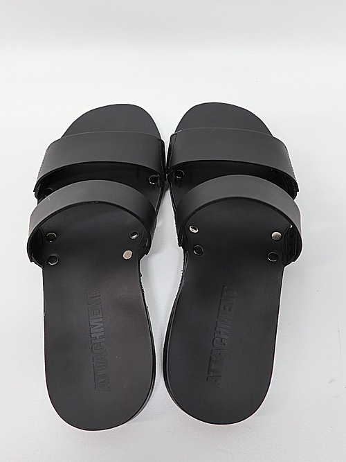 ATTACHMENT�������å�����/SMOOTH LEATHER SLIDE SANDAL/BLACK