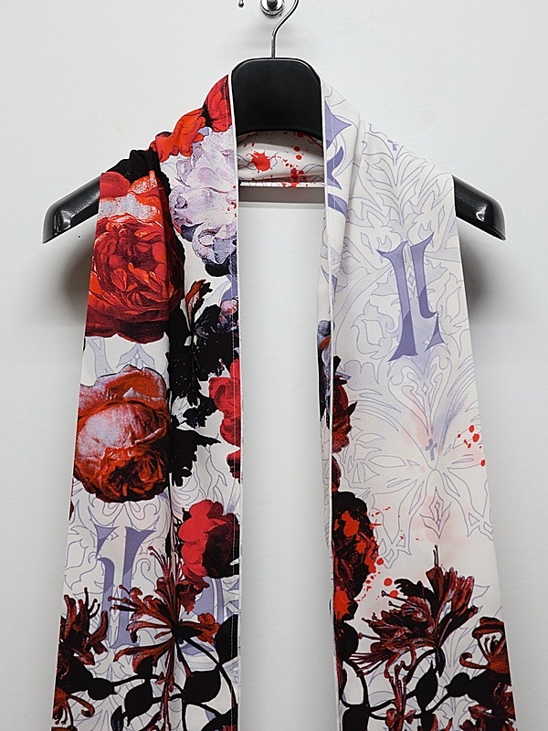 �㴰���kiryuyrik������奦����奦/Goth Flora Stoal/White