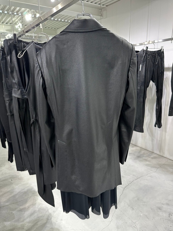 (ͽ���ʡ�10������11������ͽ��/kiryuyrik������奦����奦/Emboss Silley Jersey Layerd Jacket/Black