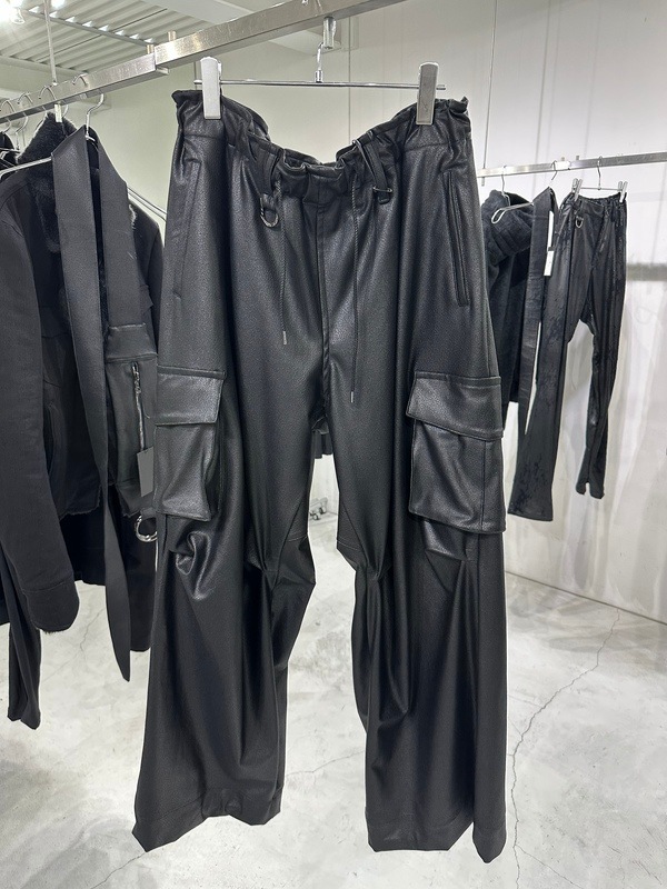 (ͽ���ʡ�10������11������ͽ��/kiryuyrik������奦����奦/Emboss Silley Jersey Cargo Pants/Black