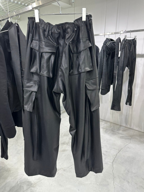 (ͽ���ʡ�10������11������ͽ��/kiryuyrik������奦����奦/Emboss Silley Jersey Cargo Pants/Black