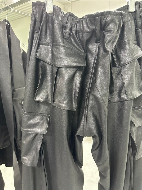 (ͽ���ʡ�10������11������ͽ��/kiryuyrik������奦����奦/Emboss Silley Jersey Cargo Pants/Black