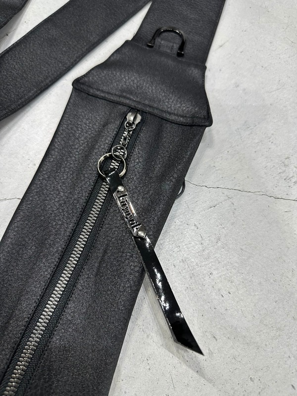 (ͽ���ʡ�10������11������ͽ��/kiryuyrik������奦����奦/Emboss Silley Jersey Body Bag/Black
