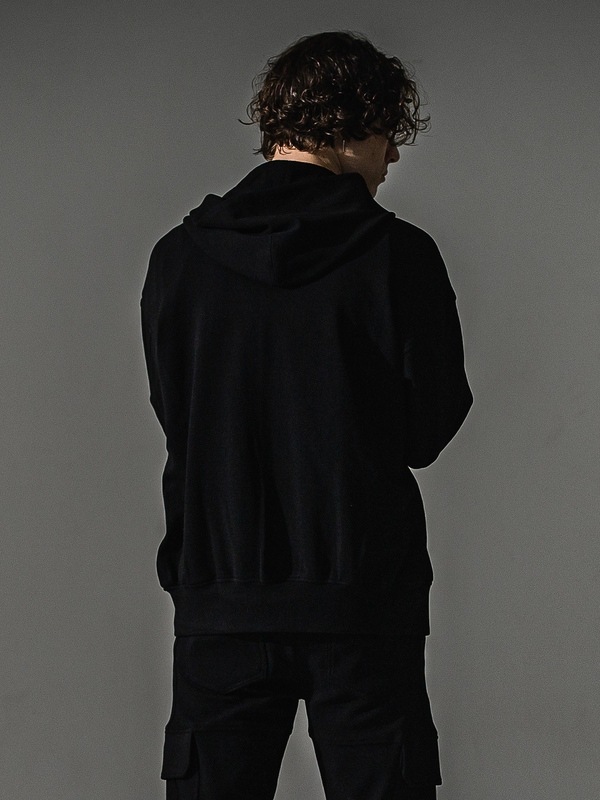 �㴰���RESOUND CLOTHING���ꥵ����ɥ���������/blister Varsity hoodie/BLACK