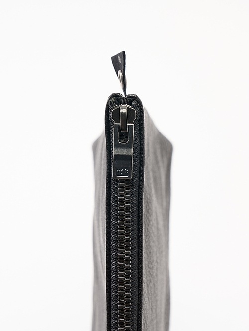 wjk֥른/KOBE LEATHER big poach/black