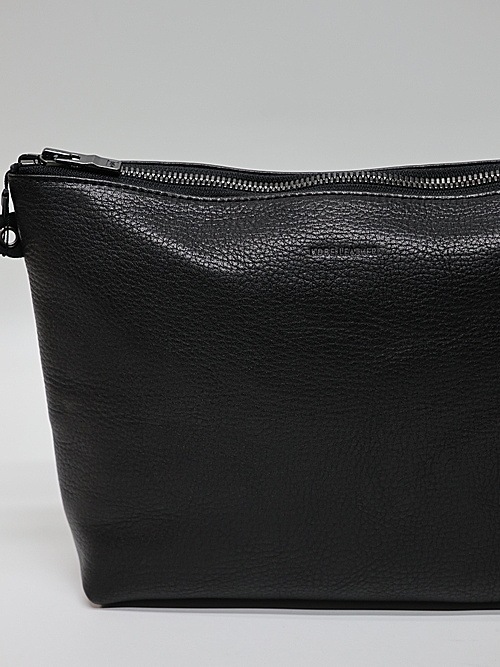 wjk֥른/KOBE LEATHER big poach/black
