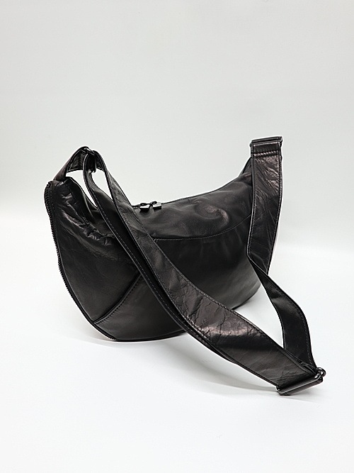 Yohji Yamamoto���襦����ޥ��/������å��ۡ����쥶�����ϡ��եࡼ�󥷥������Хå�/BLACK