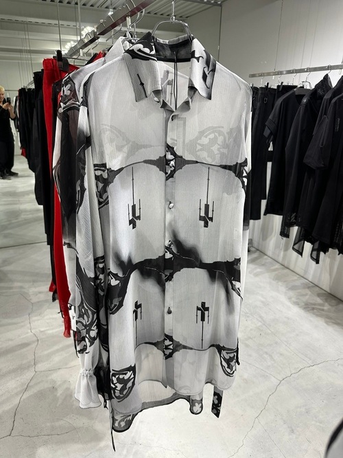 (ͽ���ʡ�6��7������ͽ��/kiryuyrik������奦����奦/Decorative YOURYU Gather Sleeve Shirt/Black&Gray