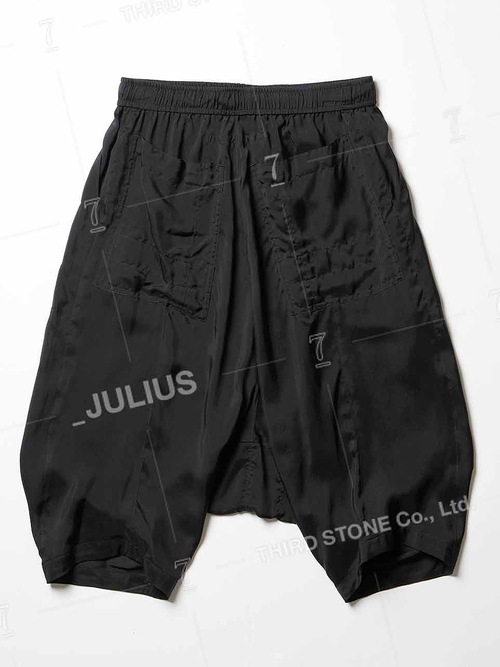 JULIUSꥦ/CUPRO TAFFETA TROUSERS2/BLACK