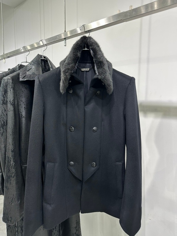 (ͽ���ʡ�11������12������ͽ��/kiryuyrik������奦����奦/Beaver Fur Napoleon Jacket/Black