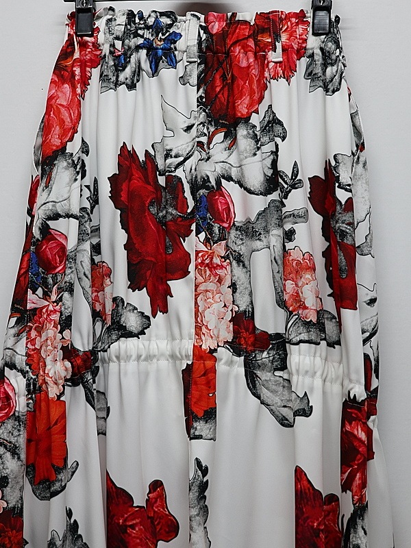 (ͽ���ʡ�4��5������ͽ��/THE ONENESS�������ͥ�/THEONENESS-FLORA Shirring Skirt/White