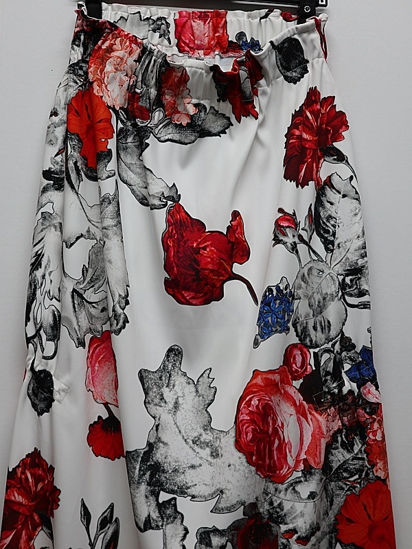 (ͽ���ʡ�4��5������ͽ��/THE ONENESS�������ͥ�/THEONENESS-FLORA Shirring Skirt/White