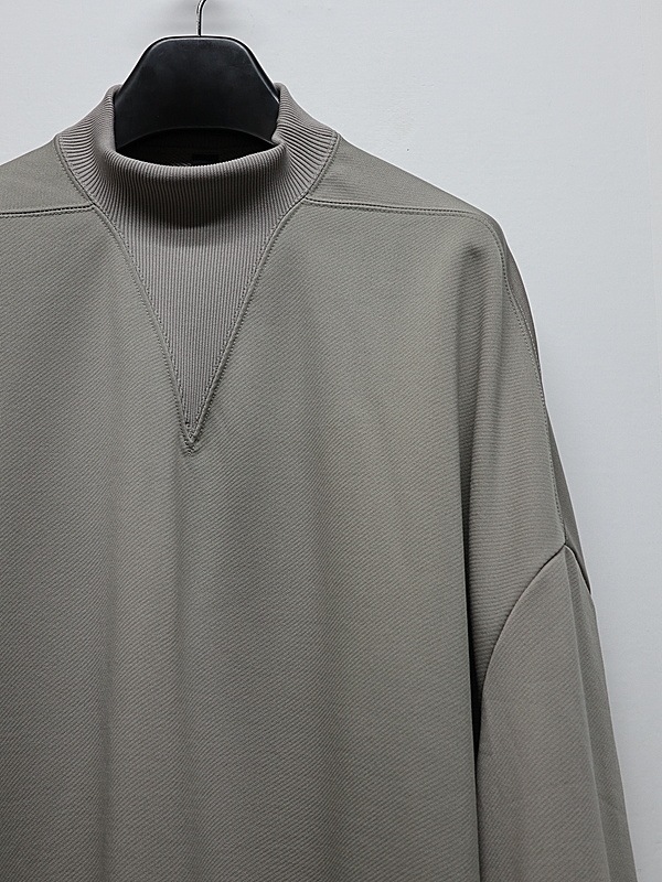 RIPVANWINKLE����åץ����󥦥��󥯥�/����Υ�롼�� PONCHO JERSEY/GREIGE