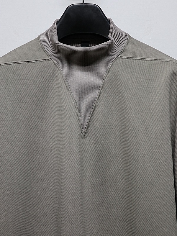 RIPVANWINKLE����åץ����󥦥��󥯥�/����Υ�롼�� PONCHO JERSEY/GREIGE