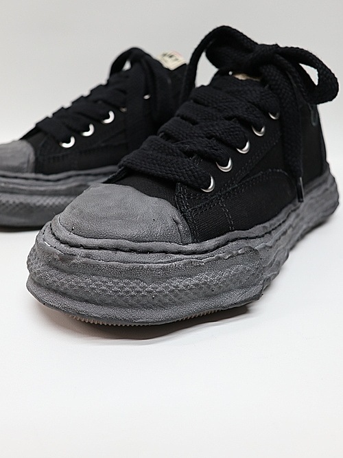 Maison MIHARA YASUHIRO/- PETERSON 23 - vintage color dyed original sole canvas low-top sneakers/BLK/BLK.