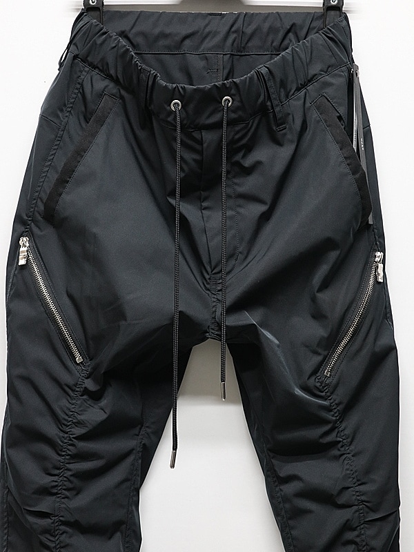 wjk�����֥른��������/puckering banana teck pants/black