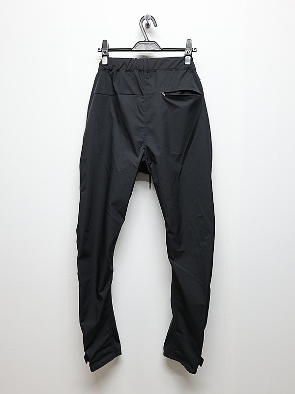 wjk�����֥른��������/puckering banana teck pants/black