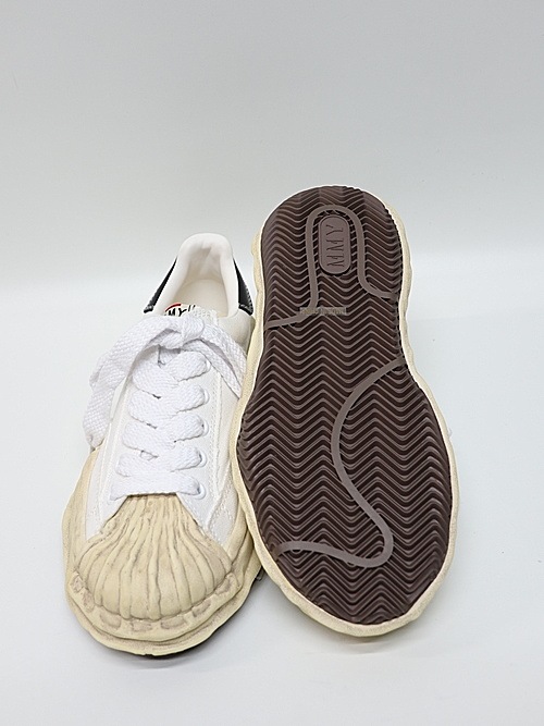 Maison MIHARA YASUHIRO/rs - BLAKEY -vintage color dyed original sole canvas Low-Top sneakers/ WHITE.
